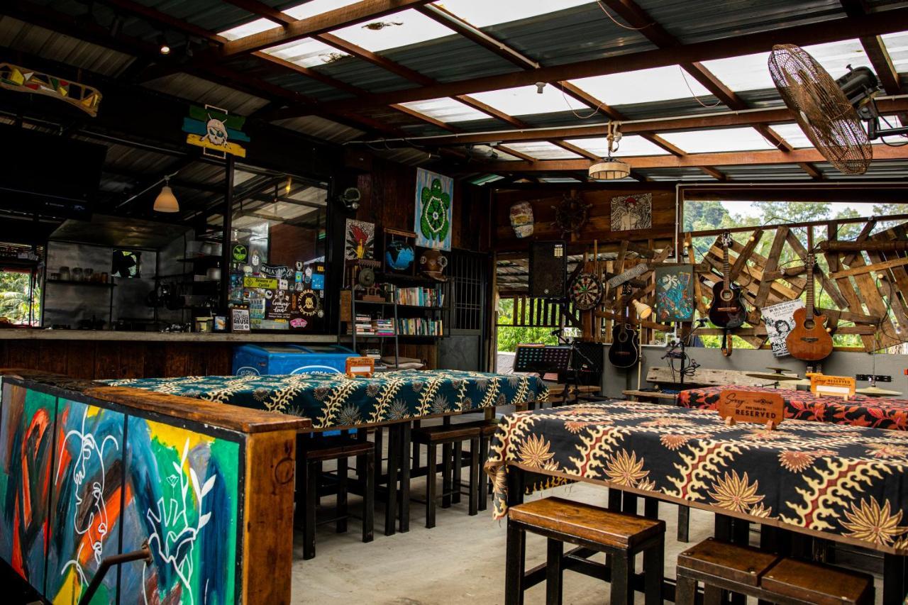 Tioman Cabana Bed & Breakfast Kampong Ayer Batang Exterior photo